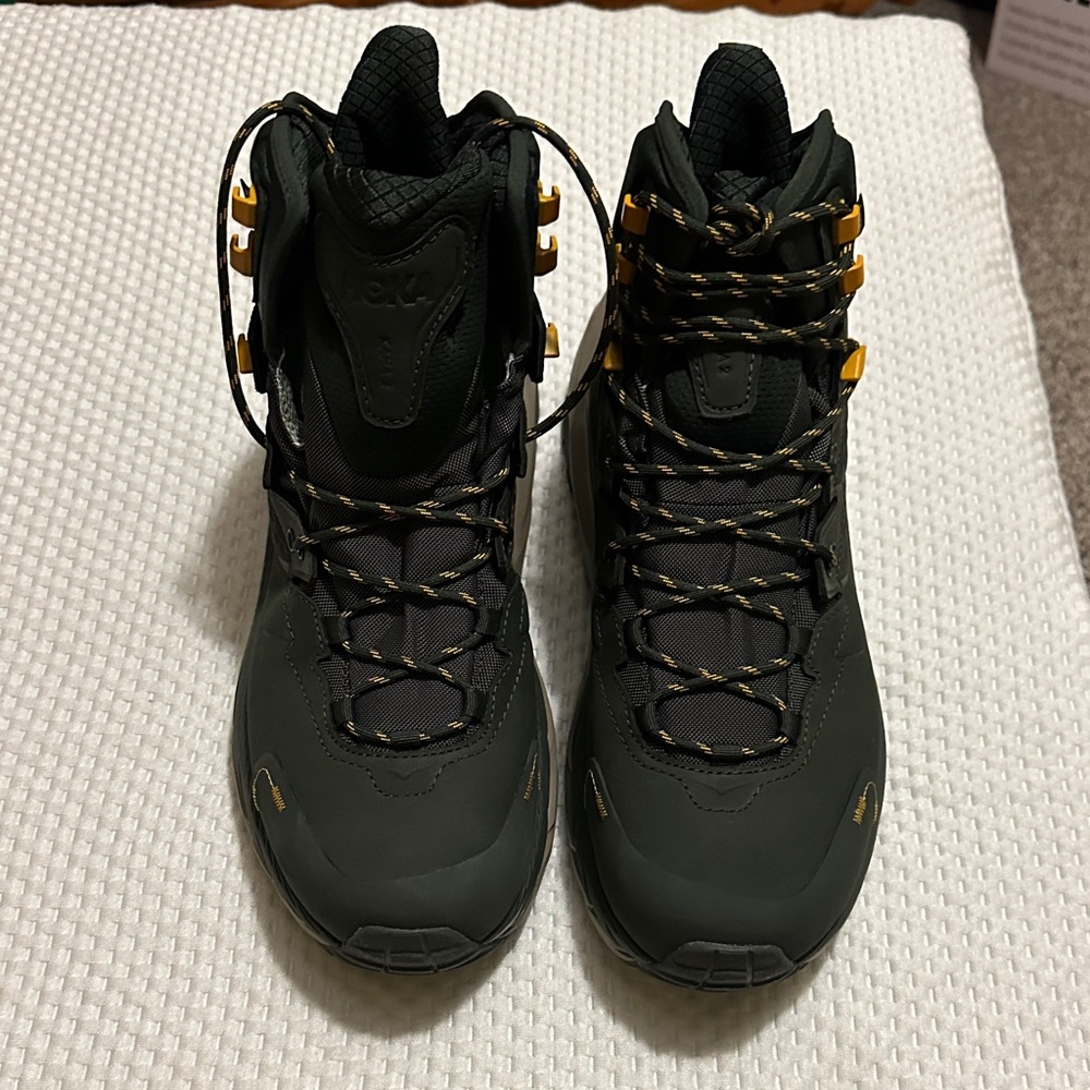 Hoka One One Men's Green and Gold Boots